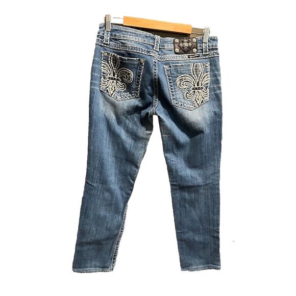 Miss Me Medium Wash Distressed Skinny Women's Jeans Size 30 - Picture 2 of 5